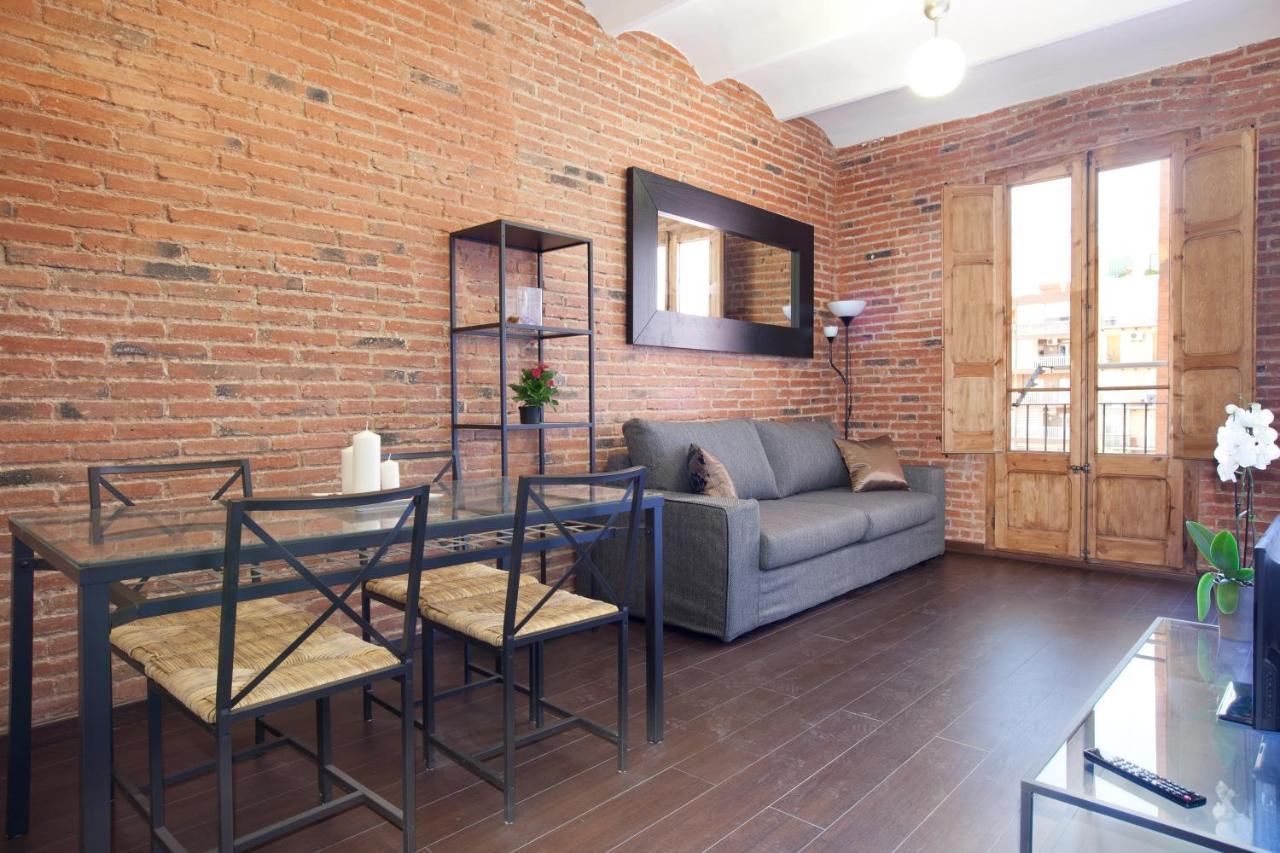 2-Bedroom Apartment For Families Барселона Екстериор снимка